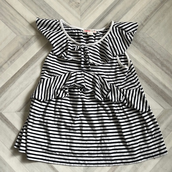 Adorable top - Picture 1 of 2